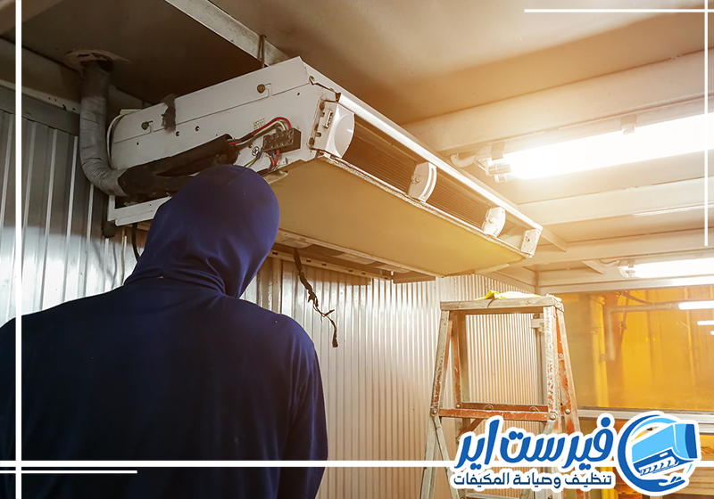 احجز فني تركيب مكيفات سبليت من فيرست اير عبر 0559016158 تركيب الوحدة الداخلية لمكيف سبليت وضبط مستوى التثبيت